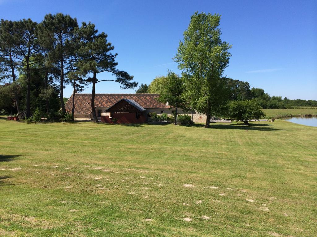 Chambre D'Hotes Le Grand Fourneau Lassay-sur-Croisne Exterior foto